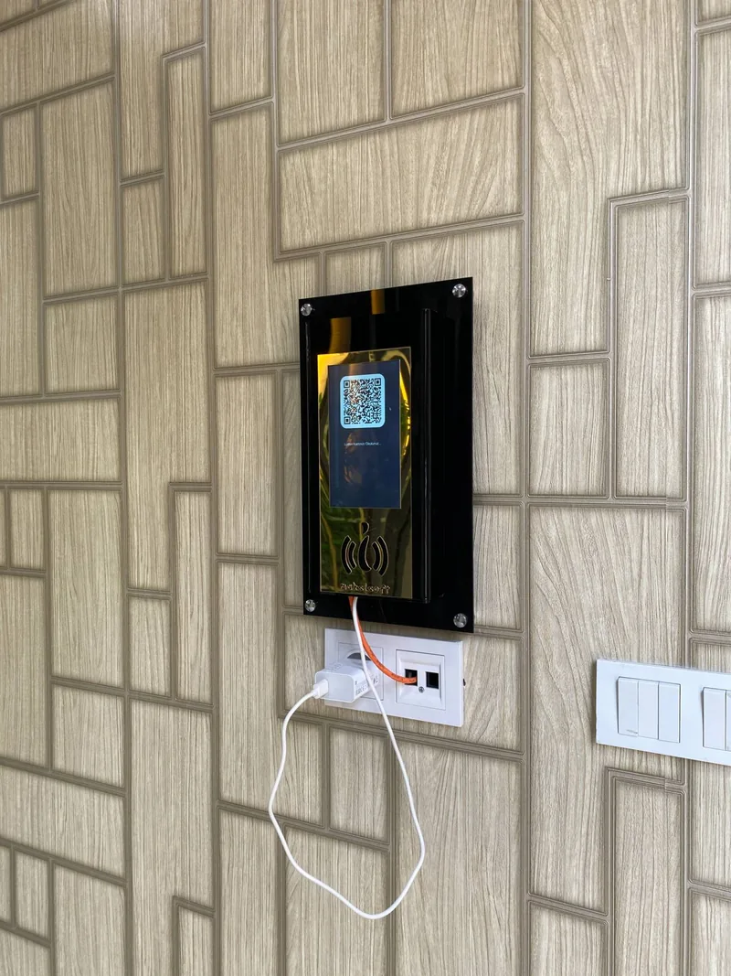 QR kartlı giriş sistemi